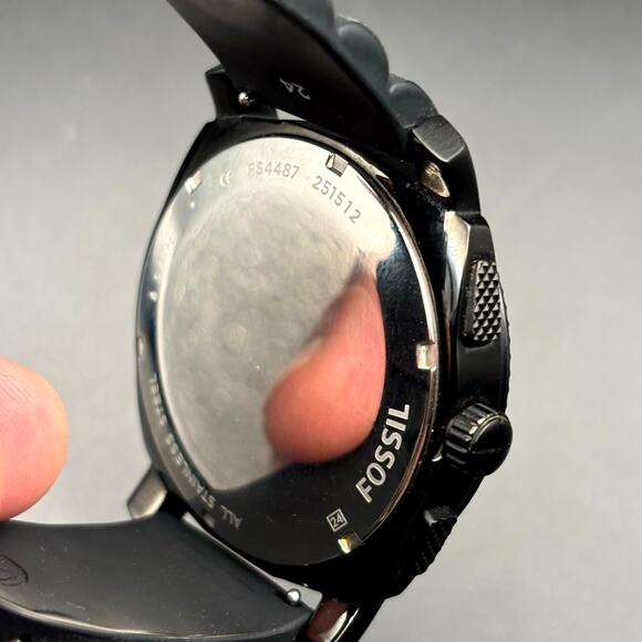 Fossil FS4487 Machine Chronograph Men’s Gunmetal Black Silicone Strap Watch - Picture 9 of 16